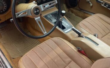 Chevrolet-corvette-1974-red-4