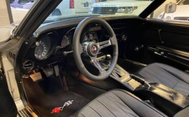 Chevrolet-corvette-1974-silver-19