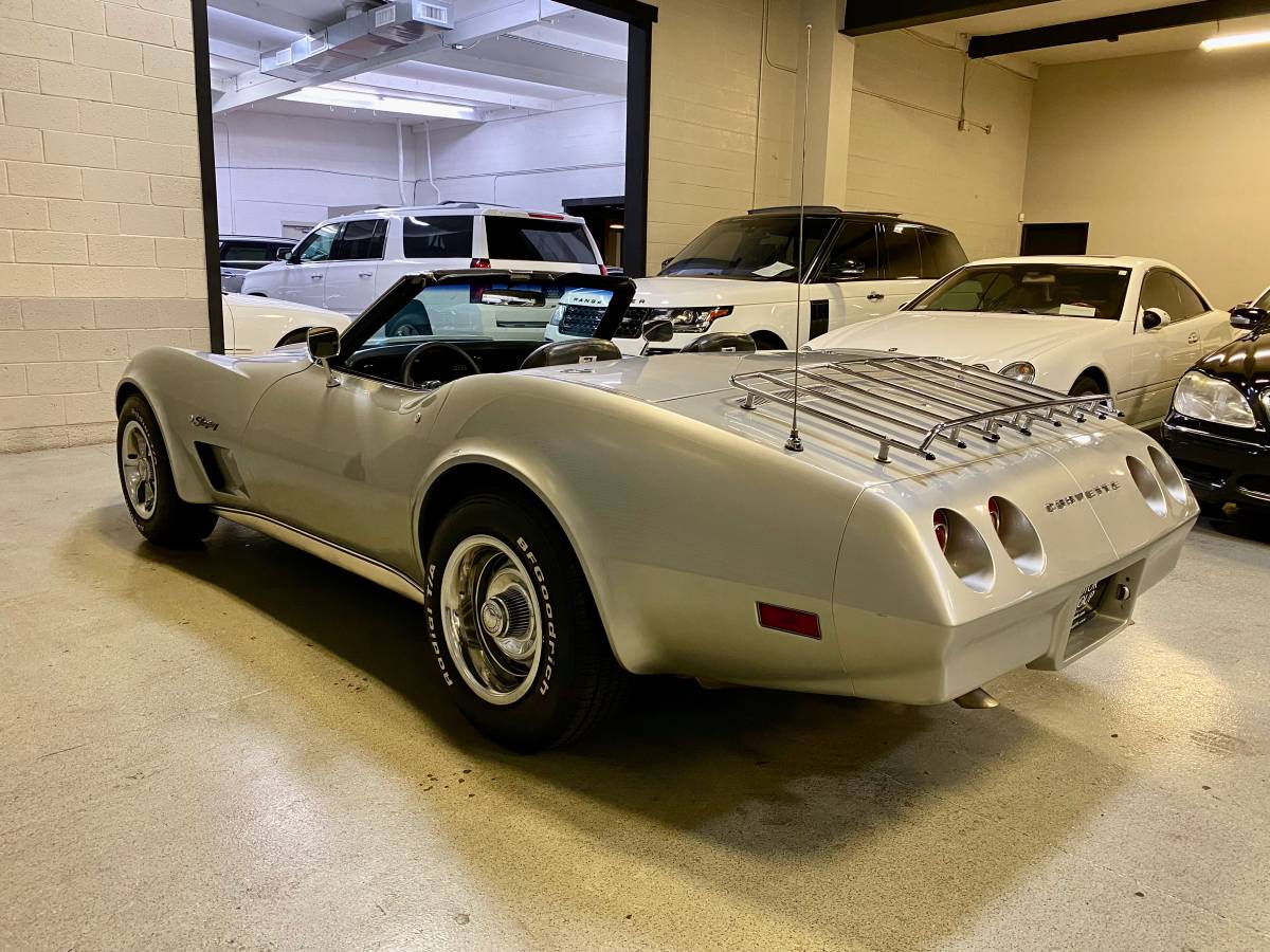 Chevrolet-corvette-1974-silver-3