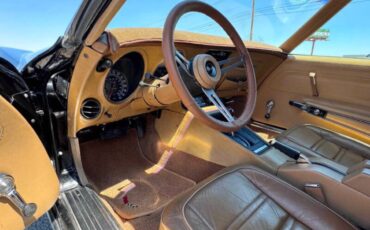 Chevrolet-corvette-1975-black-11