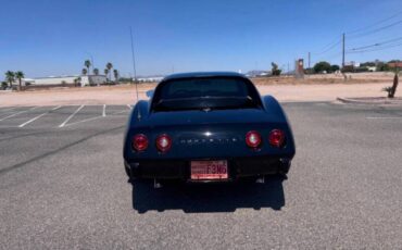 Chevrolet-corvette-1975-black-5