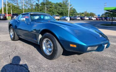 Chevrolet-corvette-1975-blue-2