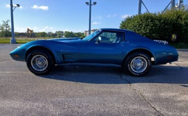 Chevrolet-corvette-1975-blue-4
