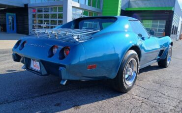 Chevrolet-corvette-1975-blue-5