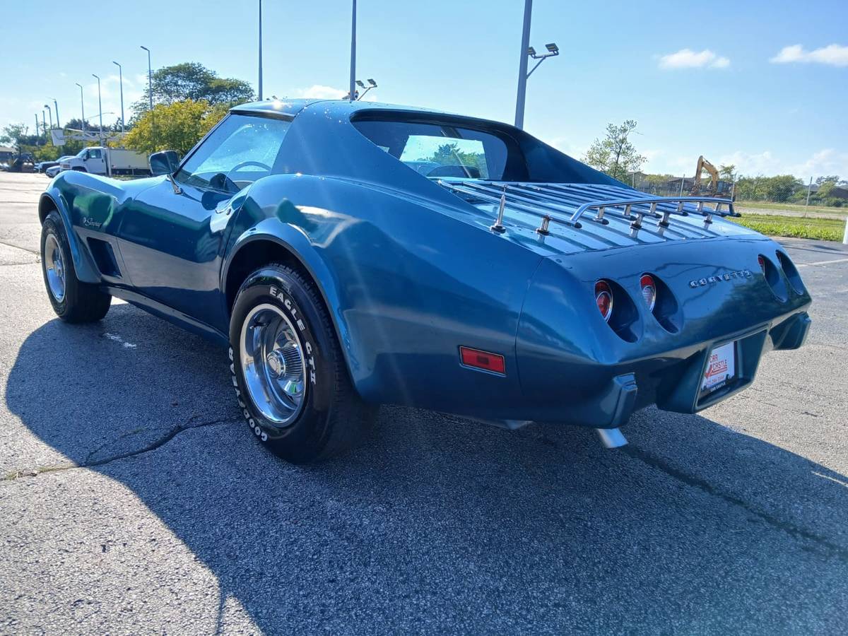 Chevrolet-corvette-1975-blue-6