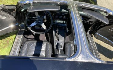 Chevrolet-corvette-1977-black-3