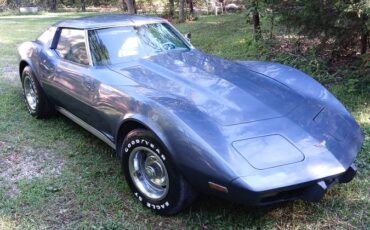 Chevrolet-corvette-1977-blue-3