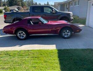 Chevrolet-corvette-1977-custom