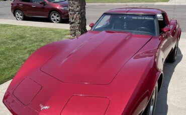 Chevrolet-corvette-1977-custom-7