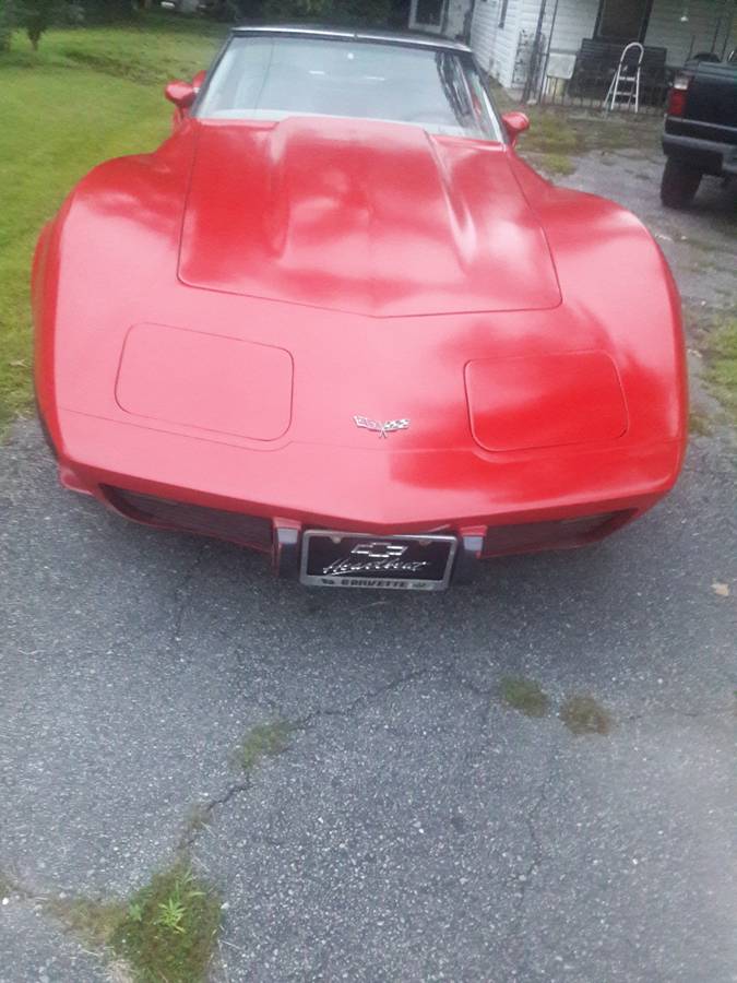 Chevrolet-corvette-1977-red-2