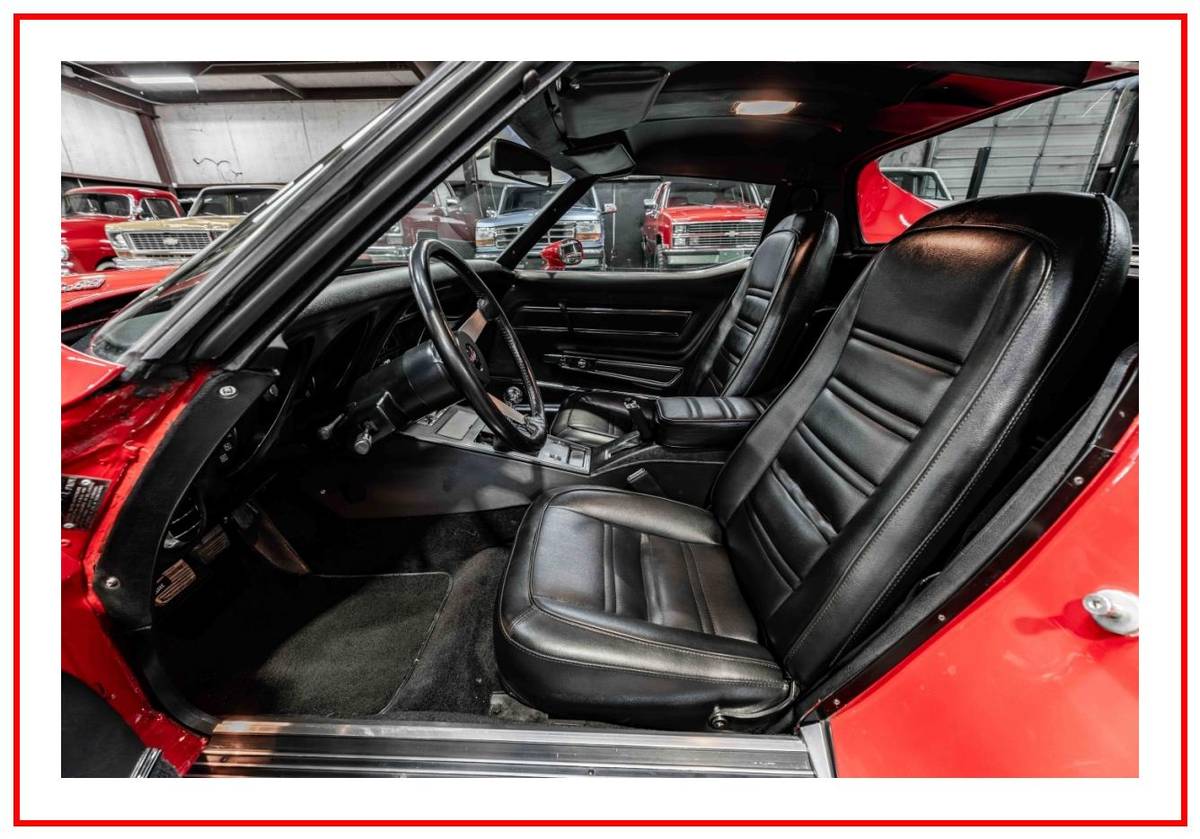 Chevrolet-corvette-1977-red-22