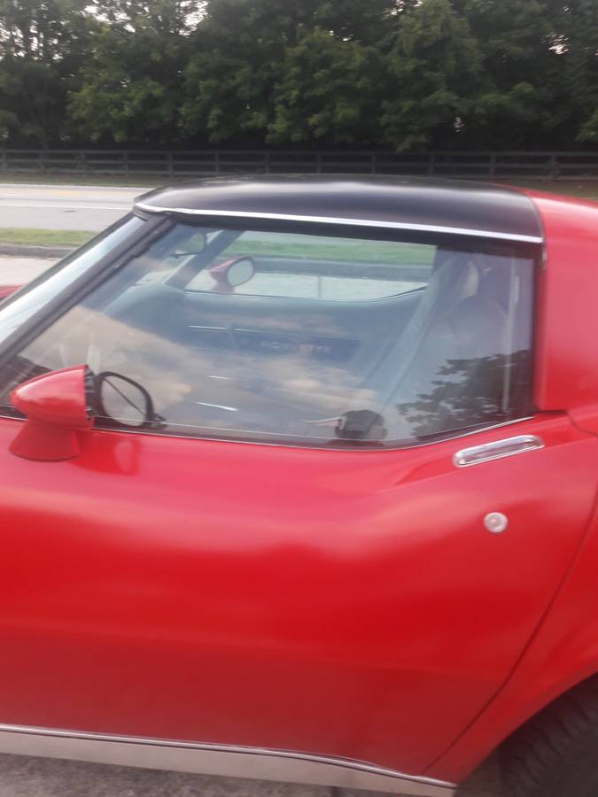 Chevrolet-corvette-1977-red-4