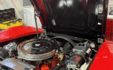 Chevrolet-corvette-1977-red-4