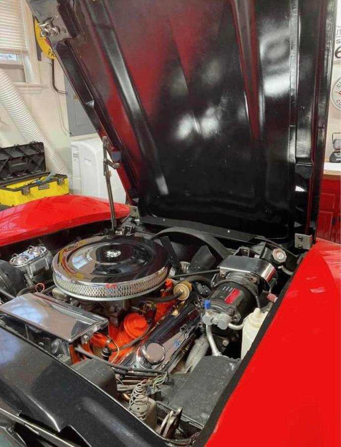 Chevrolet-corvette-1977-red-4