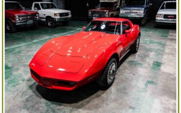 Chevrolet-corvette-1977-red-40