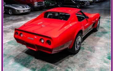 Chevrolet-corvette-1977-red-45