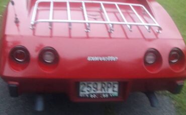 Chevrolet-corvette-1977-red