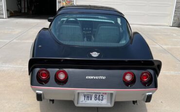 Chevrolet-corvette-1978-1