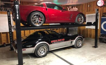 Chevrolet-corvette-1978-black-1