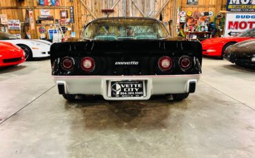 Chevrolet-corvette-1978-black-12