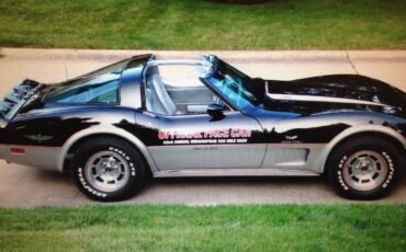 Chevrolet-corvette-1978-black-2