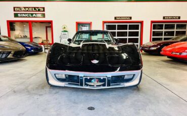 Chevrolet-corvette-1978-black-45