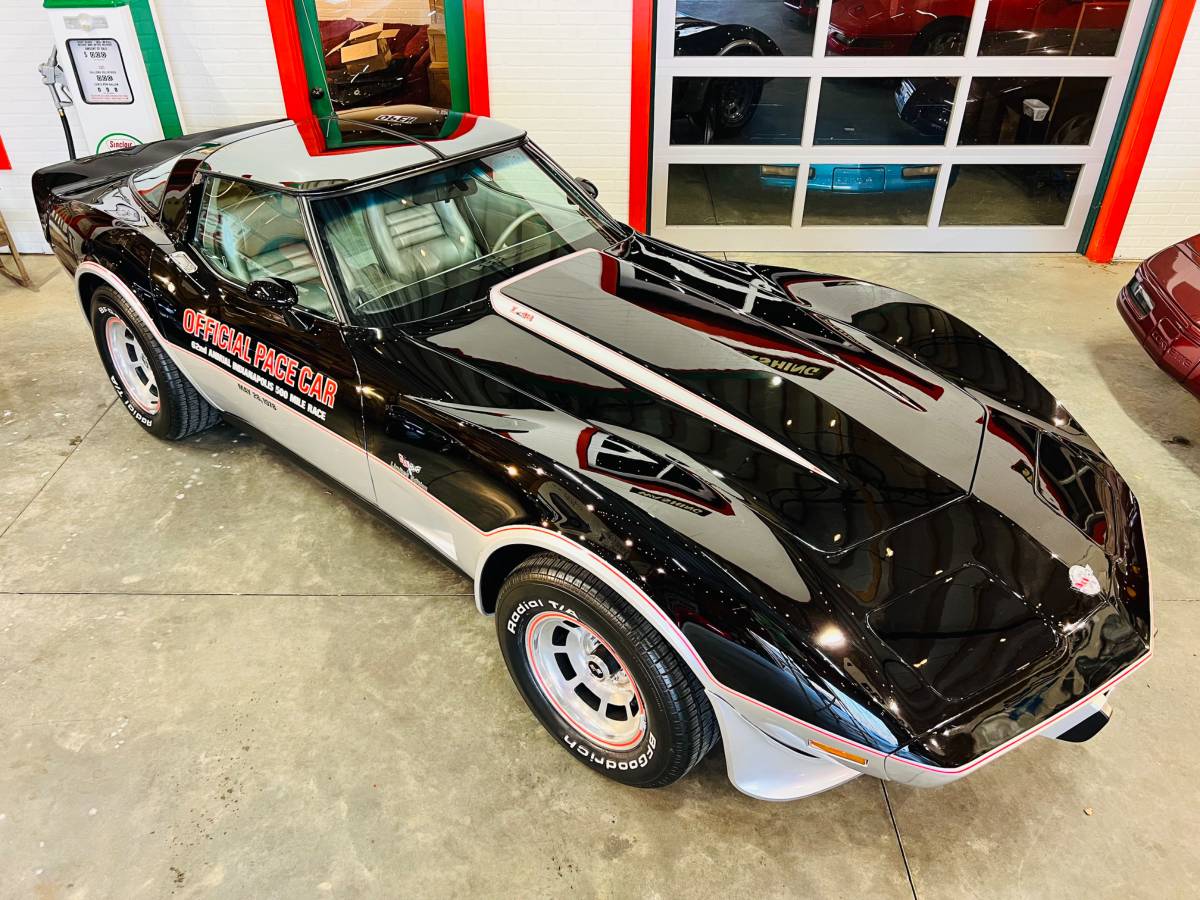 Chevrolet-corvette-1978-black-51