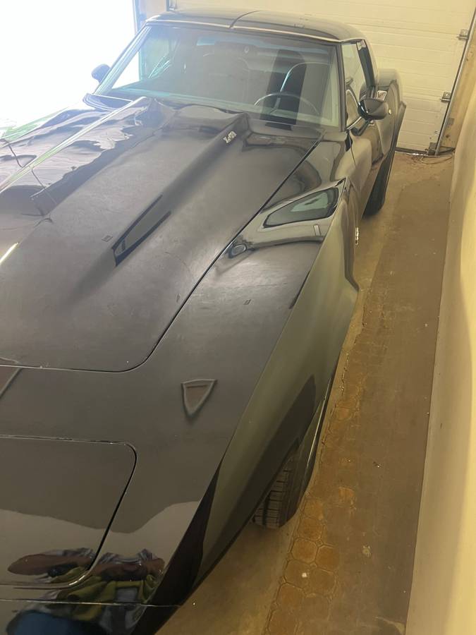 Chevrolet-corvette-1978-black-7