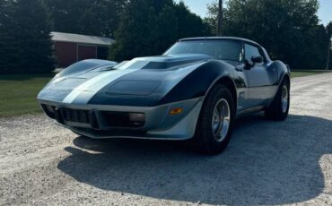 Chevrolet-corvette-1978-blue