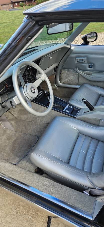 Chevrolet-corvette-1978-custom-15