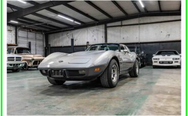 Chevrolet-corvette-1978-silver-25