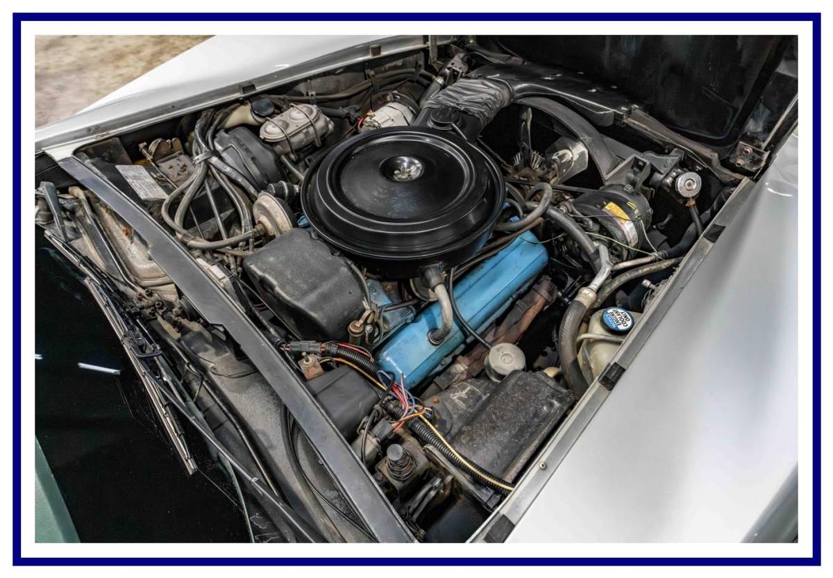 Chevrolet-corvette-1978-silver-35