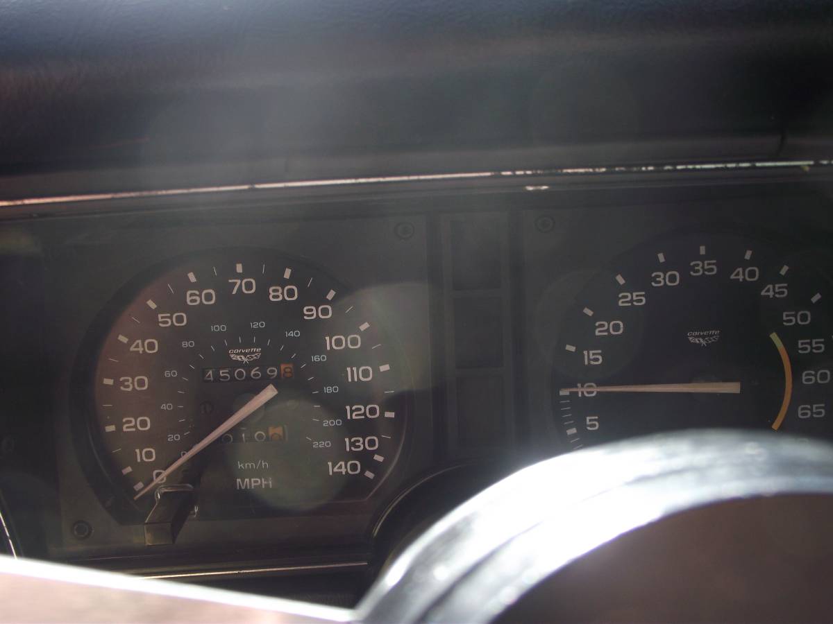 Chevrolet-corvette-1979-15