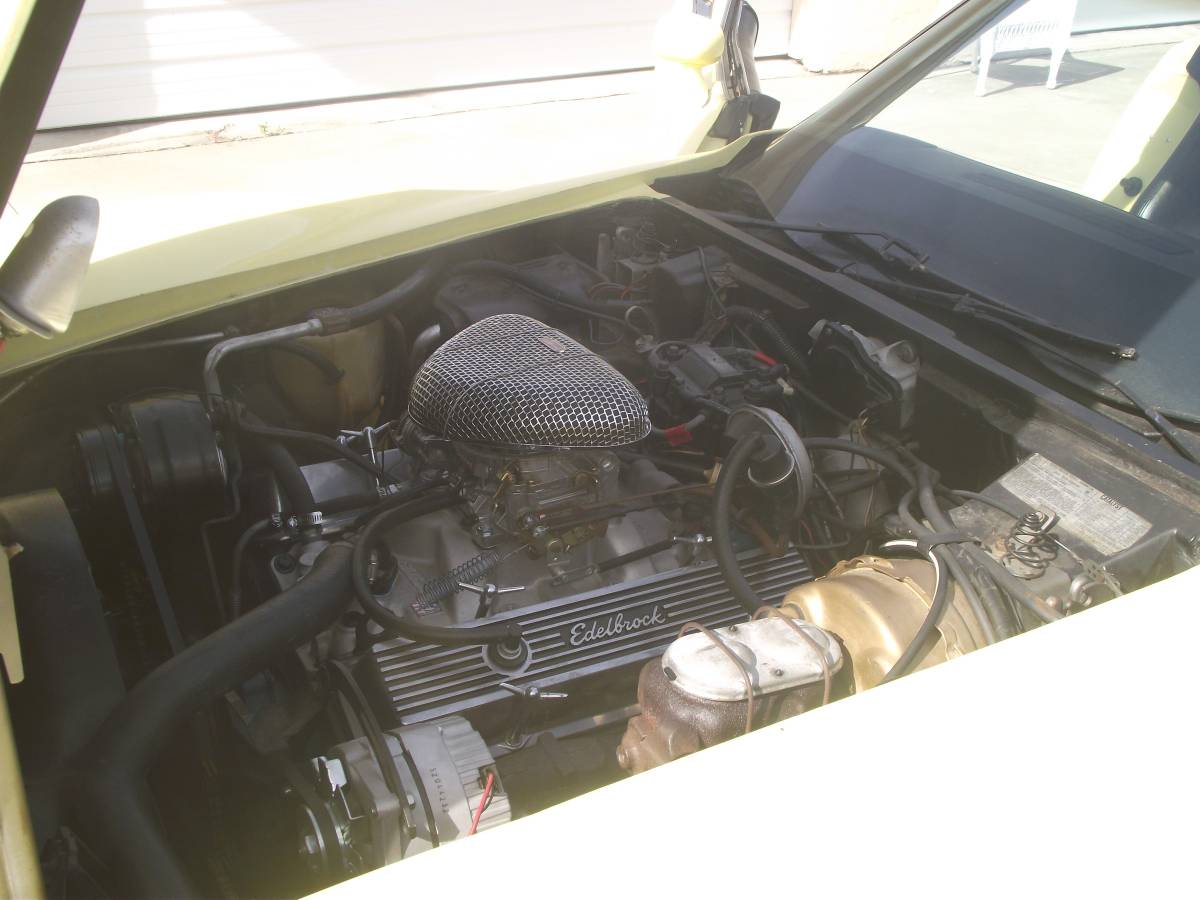 Chevrolet-corvette-1979-17