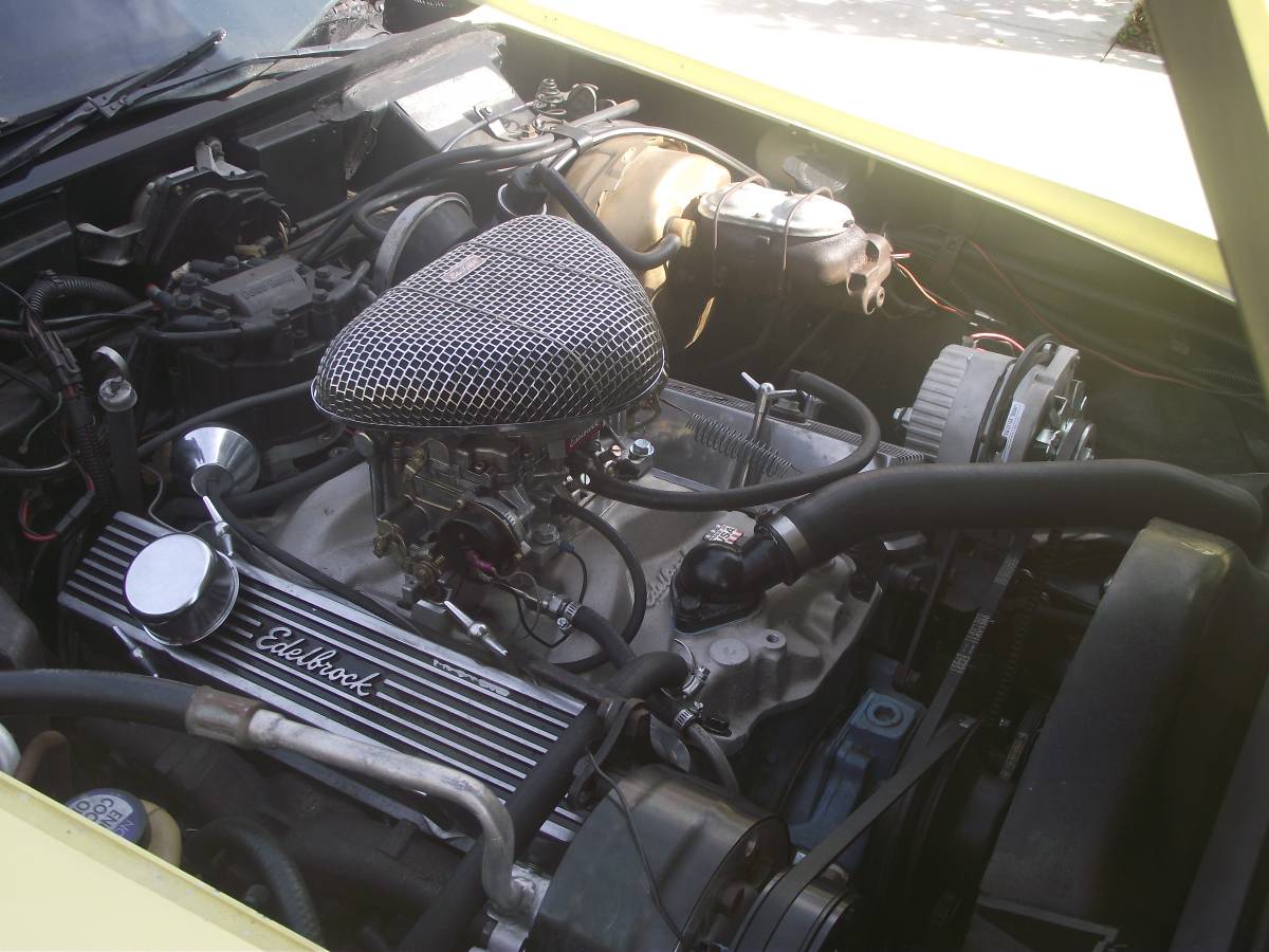 Chevrolet-corvette-1979-19