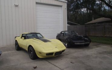Chevrolet-corvette-1979
