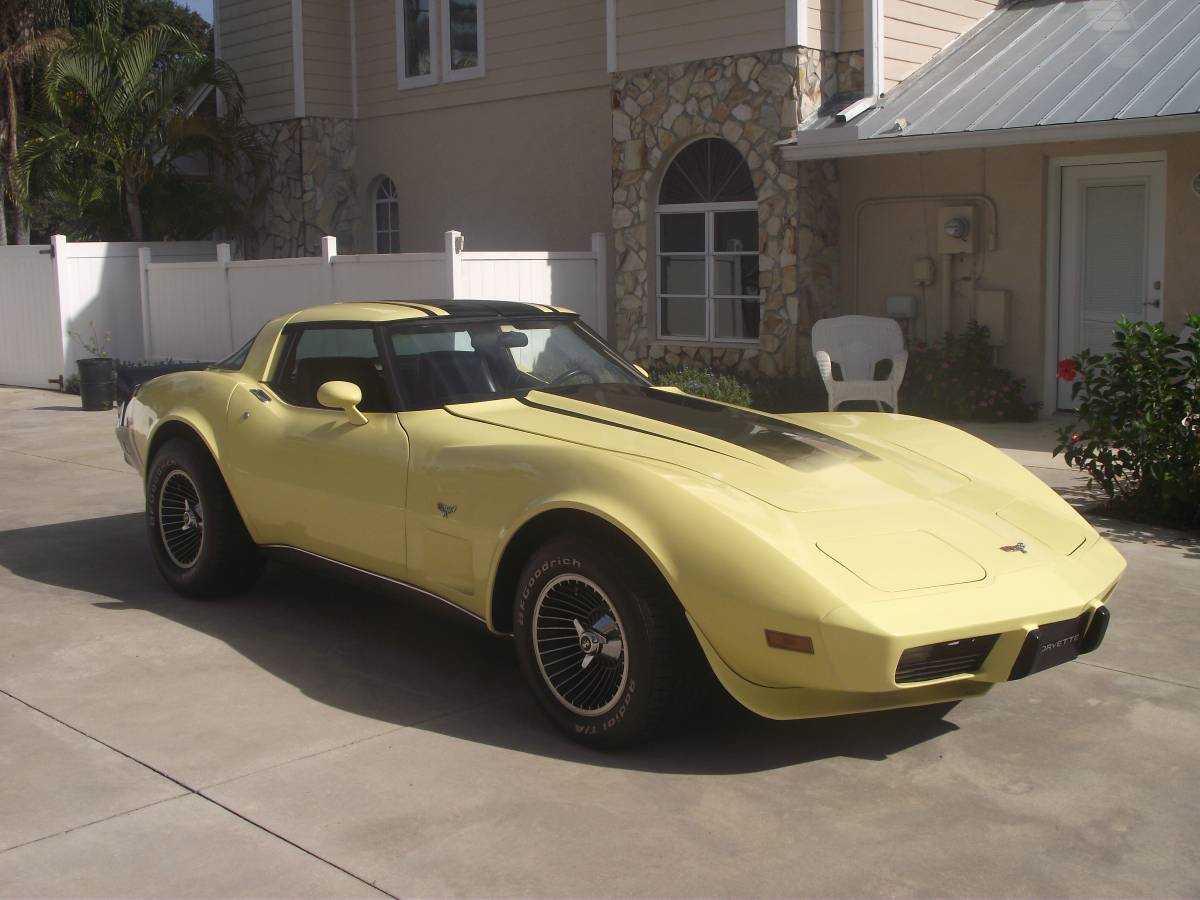 Chevrolet-corvette-1979-6