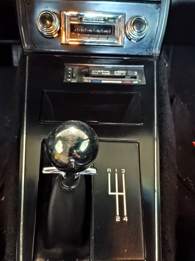 Chevrolet-corvette-1979-black-7