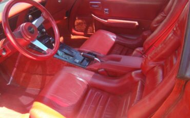 Chevrolet-corvette-1979-red-5