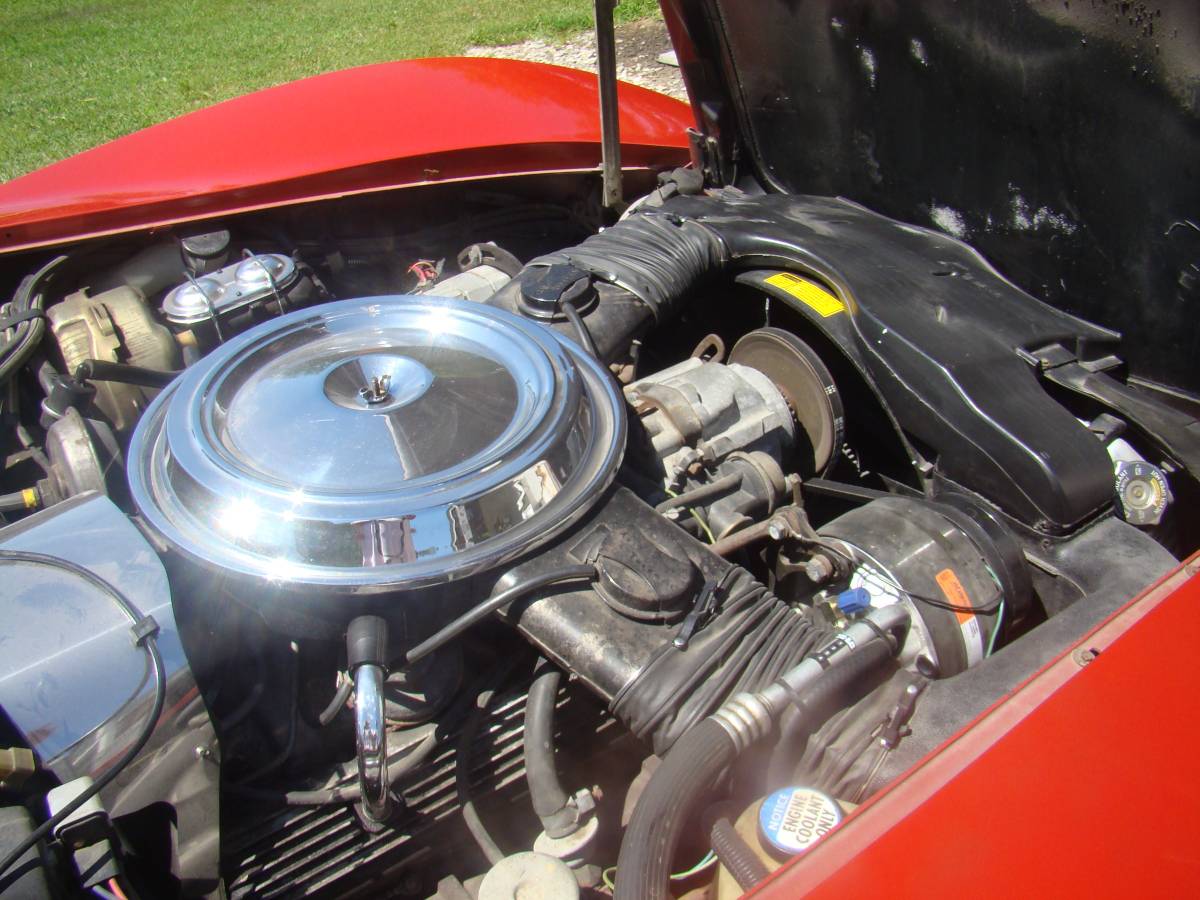 Chevrolet-corvette-1979-red-8