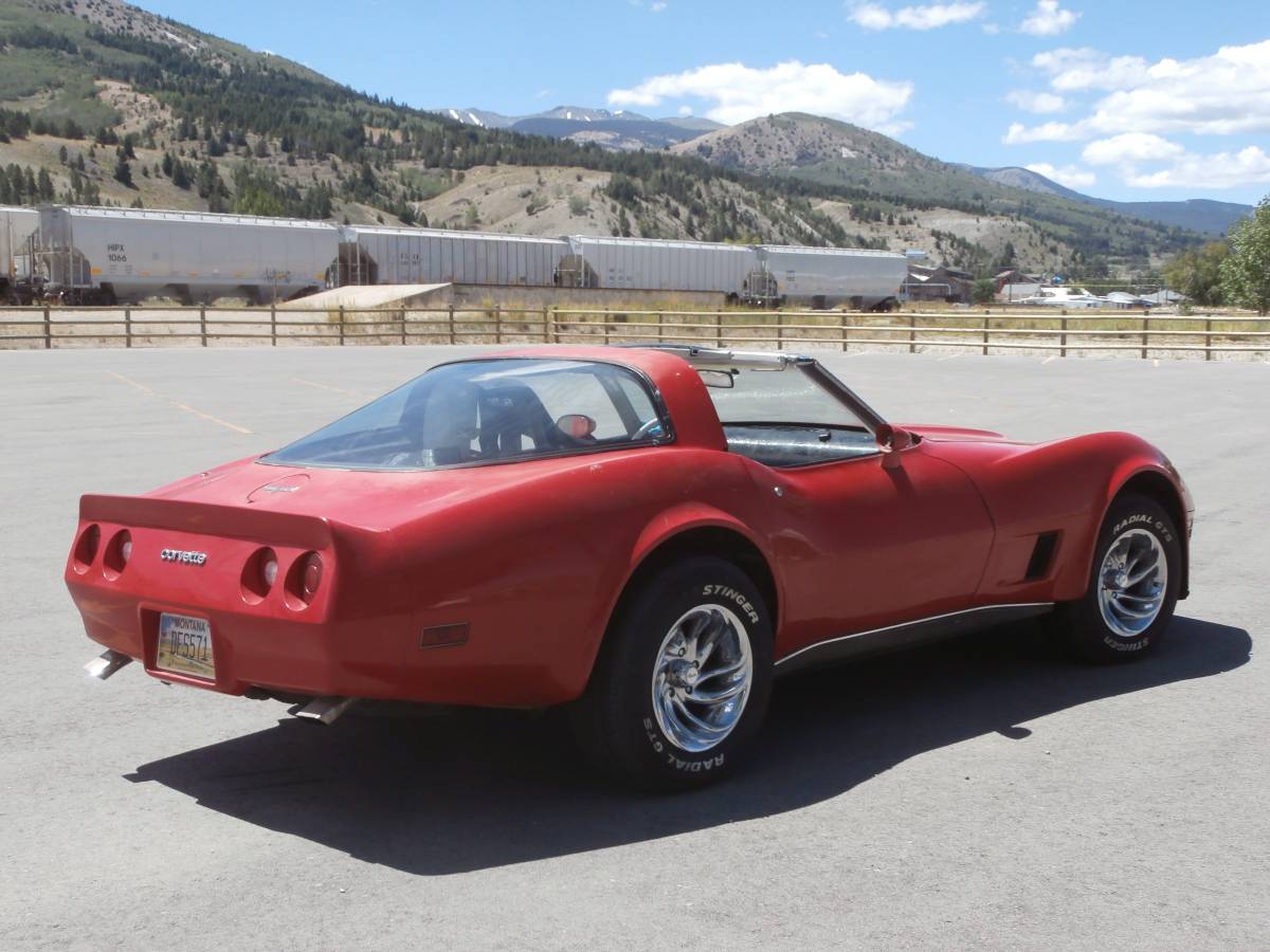 Chevrolet-corvette-1980-10