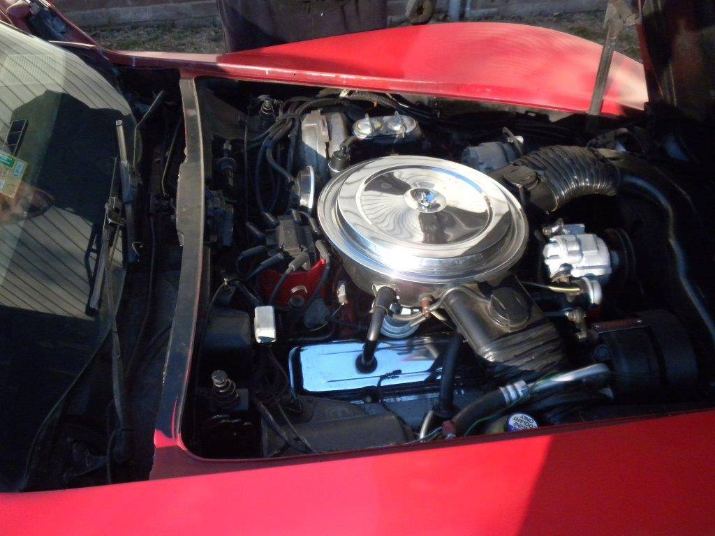 Chevrolet-corvette-1980-red-10