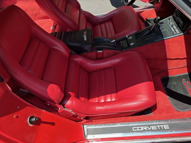 Chevrolet-corvette-1980-red-8