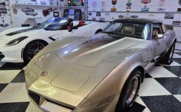 Chevrolet-corvette-1982