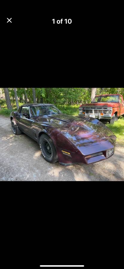 Chevrolet-corvette-1982-3