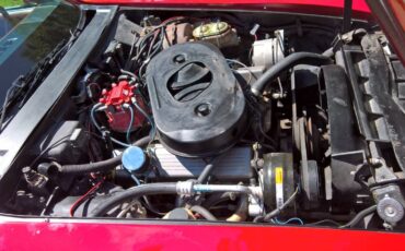 Chevrolet-corvette-1982-red-15
