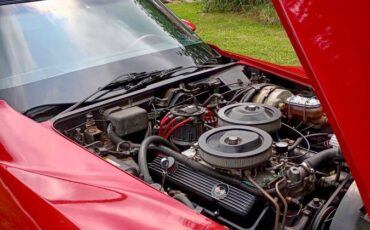 Chevrolet-corvette-1982-red-5
