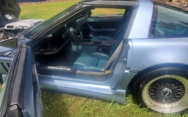 Chevrolet-corvette-1984-blue-4