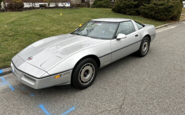 Chevrolet-corvette-1984-silver-1