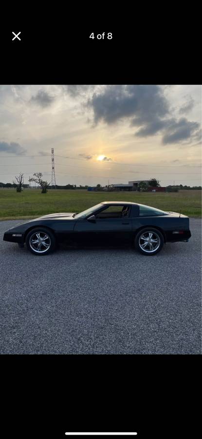 Chevrolet-corvette-1985-2